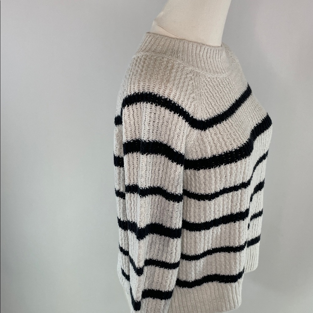 VINCE Ribbed Stripe Sweater, M - Picture 7 of 10
